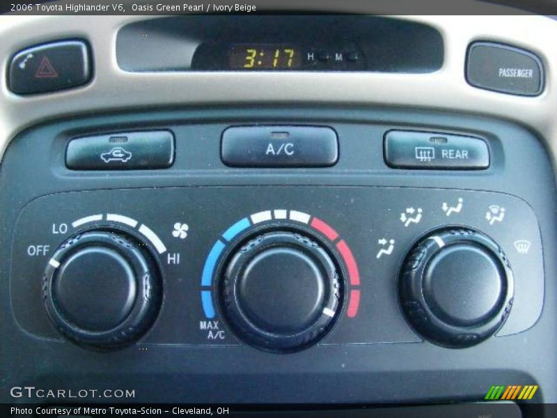 Oasis Green Pearl / Ivory Beige 2006 Toyota Highlander V6
