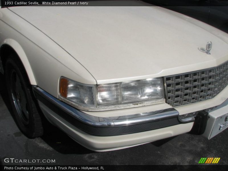 White Diamond Pearl / Ivory 1993 Cadillac Seville