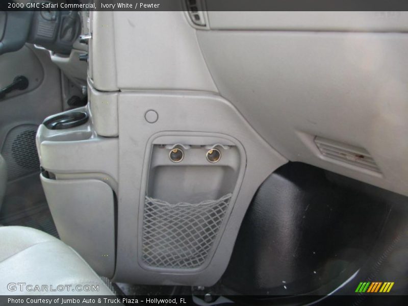 Ivory White / Pewter 2000 GMC Safari Commercial
