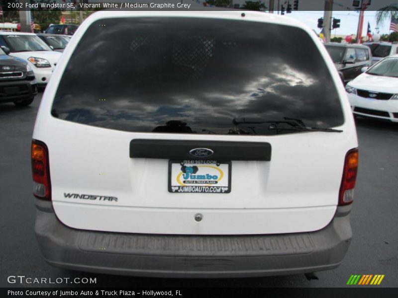 Vibrant White / Medium Graphite Grey 2002 Ford Windstar SE