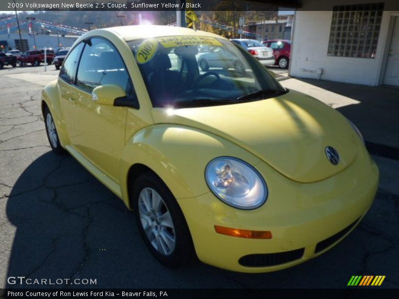 Sunflower Yellow / Black 2009 Volkswagen New Beetle 2.5 Coupe