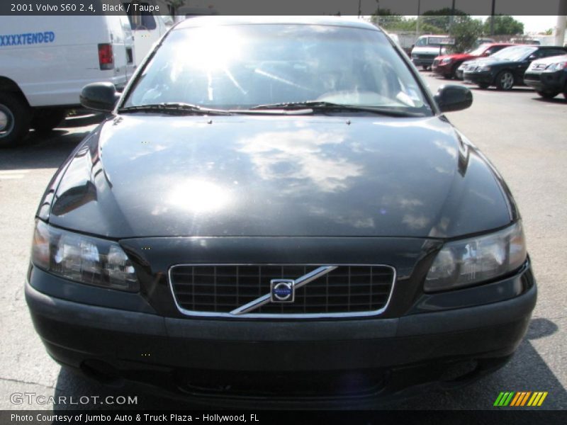 Black / Taupe 2001 Volvo S60 2.4