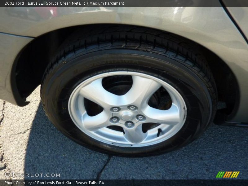 Spruce Green Metallic / Medium Parchment 2002 Ford Taurus SE