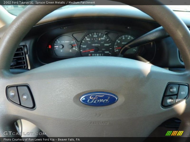 Spruce Green Metallic / Medium Parchment 2002 Ford Taurus SE