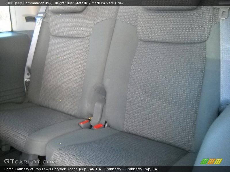 Bright Silver Metallic / Medium Slate Gray 2006 Jeep Commander 4x4