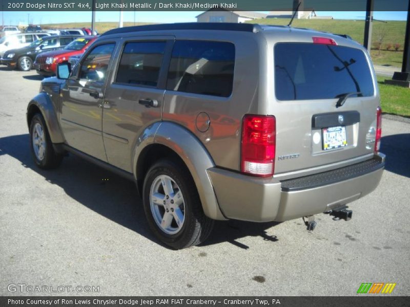 Light Khaki Metallic / Dark Khaki/Medium Khaki 2007 Dodge Nitro SXT 4x4