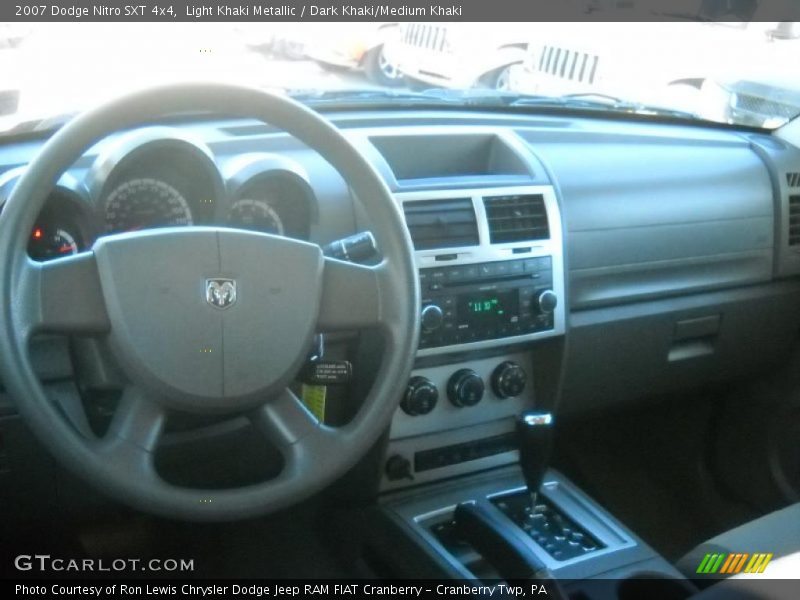 Light Khaki Metallic / Dark Khaki/Medium Khaki 2007 Dodge Nitro SXT 4x4
