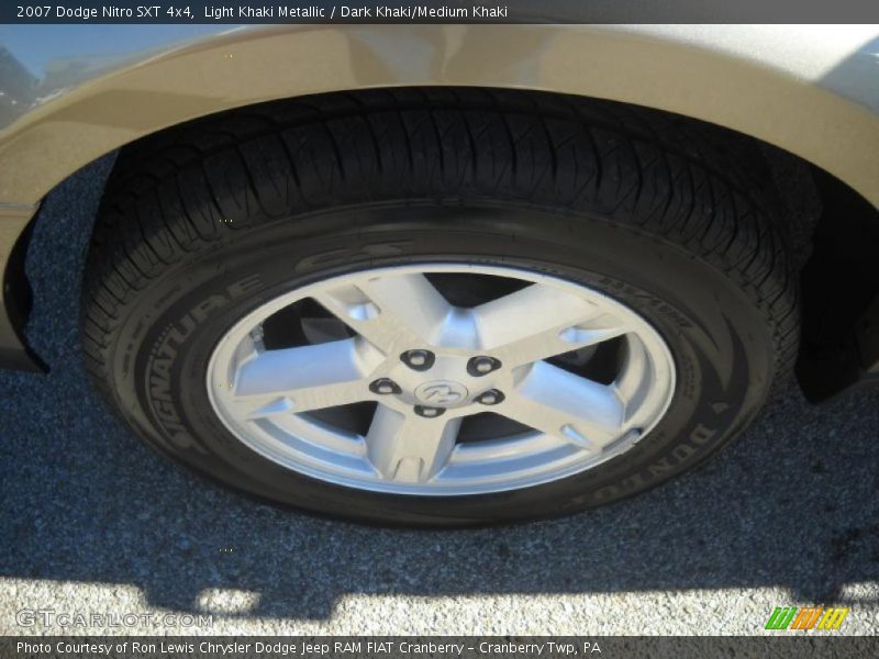 Light Khaki Metallic / Dark Khaki/Medium Khaki 2007 Dodge Nitro SXT 4x4