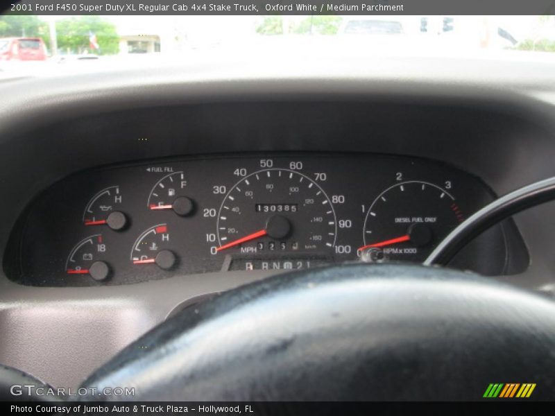 Oxford White / Medium Parchment 2001 Ford F450 Super Duty XL Regular Cab 4x4 Stake Truck