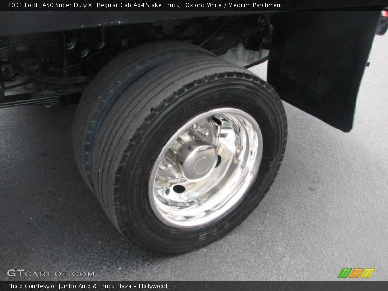Oxford White / Medium Parchment 2001 Ford F450 Super Duty XL Regular Cab 4x4 Stake Truck