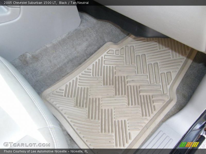 Black / Tan/Neutral 2005 Chevrolet Suburban 1500 LT