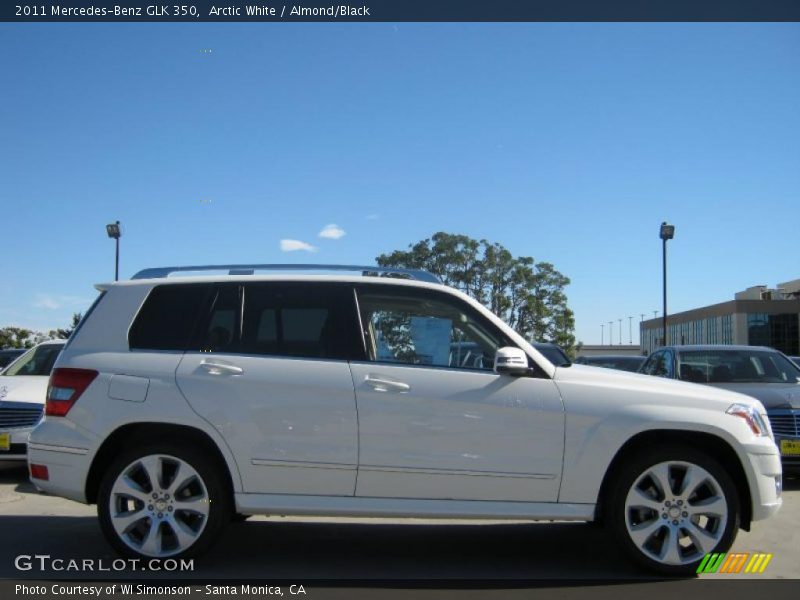 Arctic White / Almond/Black 2011 Mercedes-Benz GLK 350