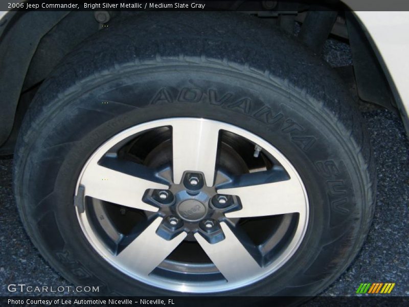 Bright Silver Metallic / Medium Slate Gray 2006 Jeep Commander
