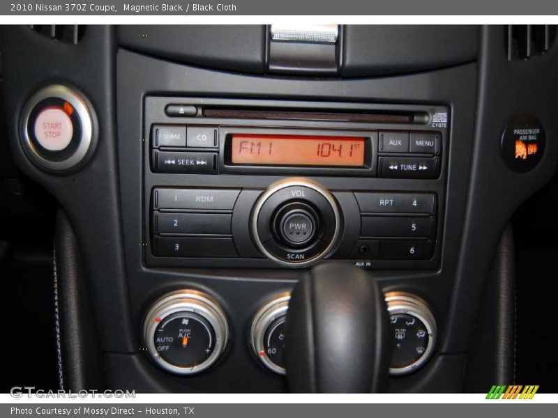 Magnetic Black / Black Cloth 2010 Nissan 370Z Coupe