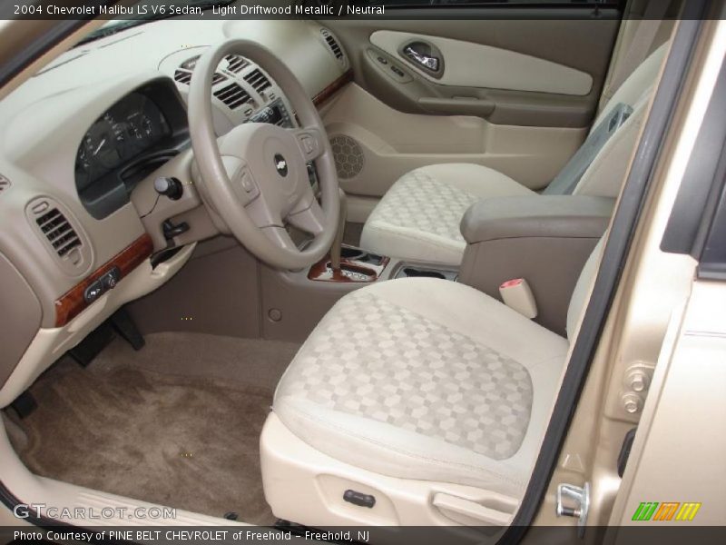  2004 Malibu LS V6 Sedan Neutral Interior