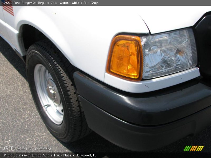 Oxford White / Flint Gray 2004 Ford Ranger XL Regular Cab