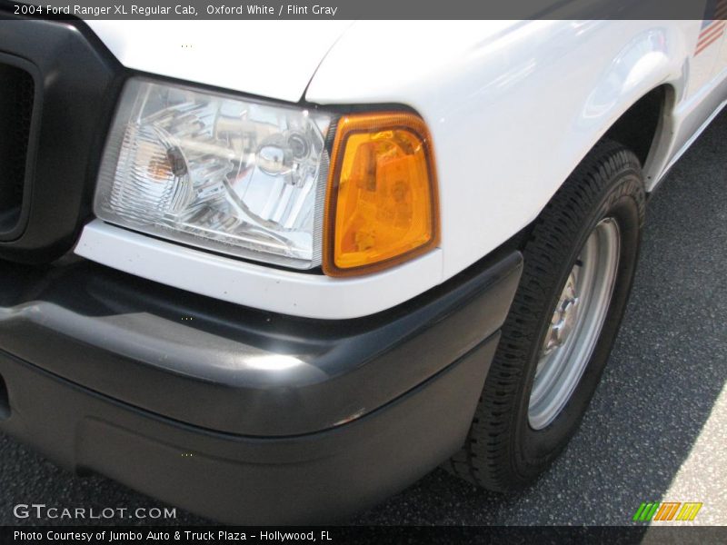 Oxford White / Flint Gray 2004 Ford Ranger XL Regular Cab