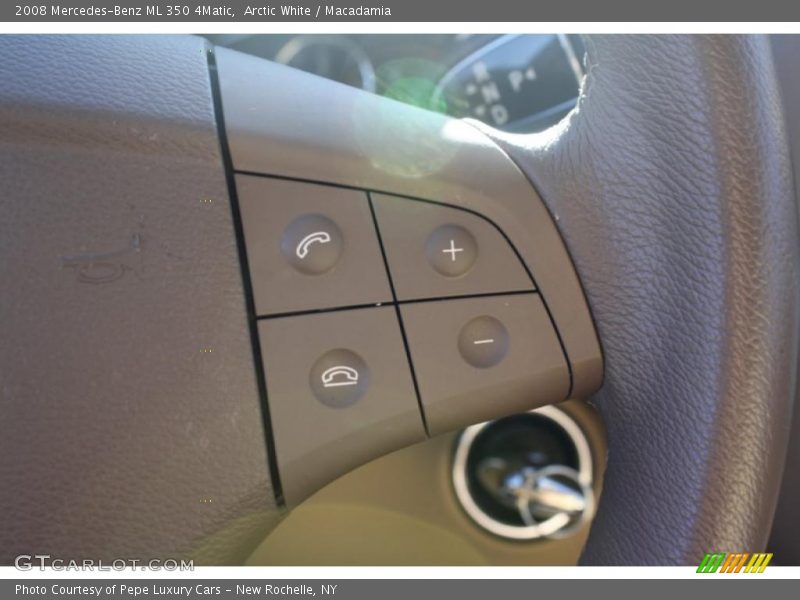 Arctic White / Macadamia 2008 Mercedes-Benz ML 350 4Matic