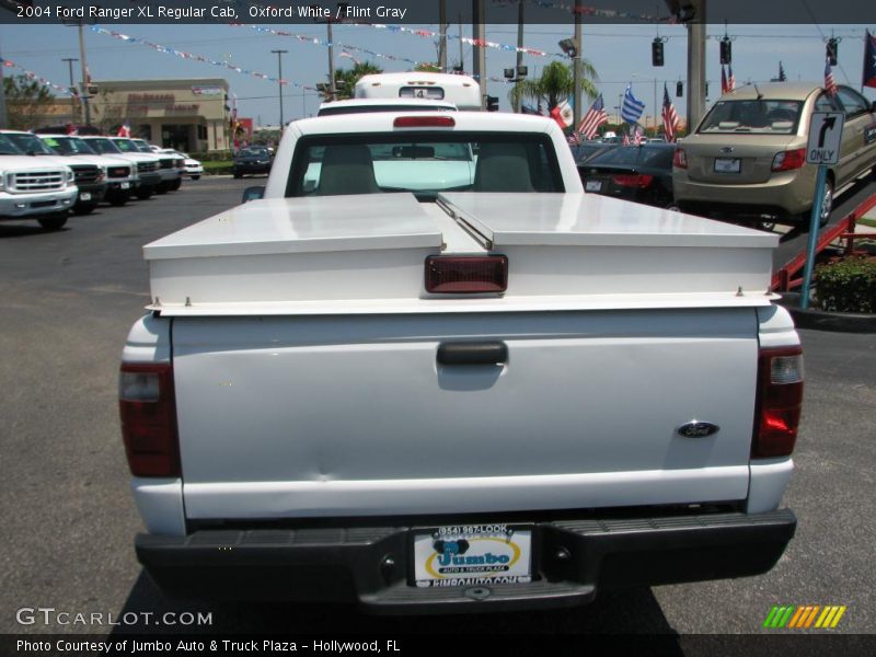 Oxford White / Flint Gray 2004 Ford Ranger XL Regular Cab