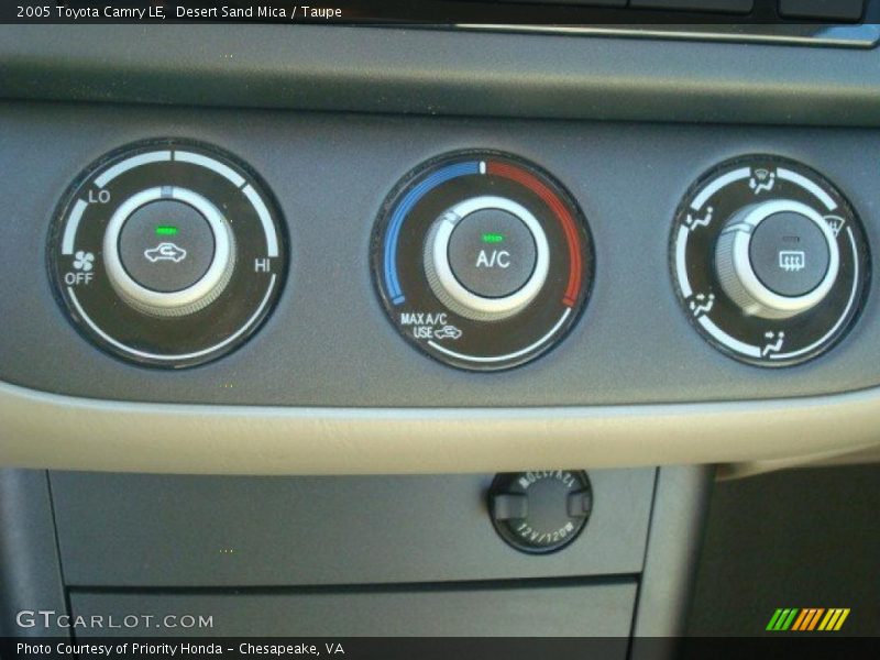 Desert Sand Mica / Taupe 2005 Toyota Camry LE