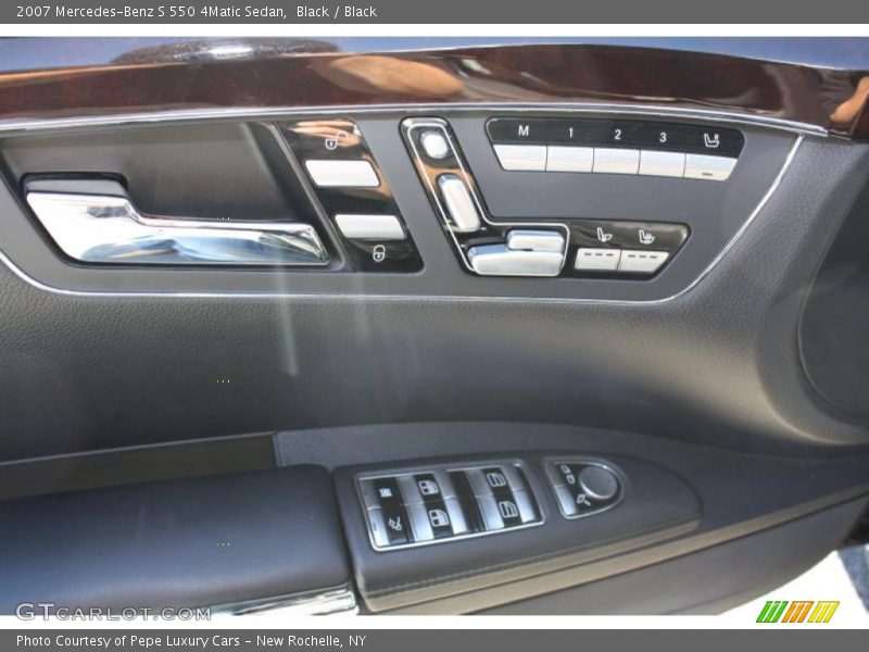Black / Black 2007 Mercedes-Benz S 550 4Matic Sedan