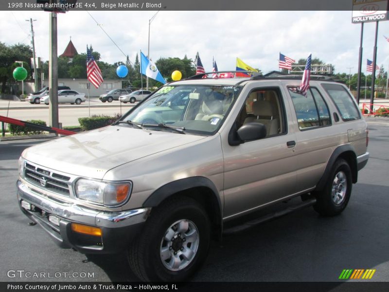Beige Metallic / Blond 1998 Nissan Pathfinder SE 4x4