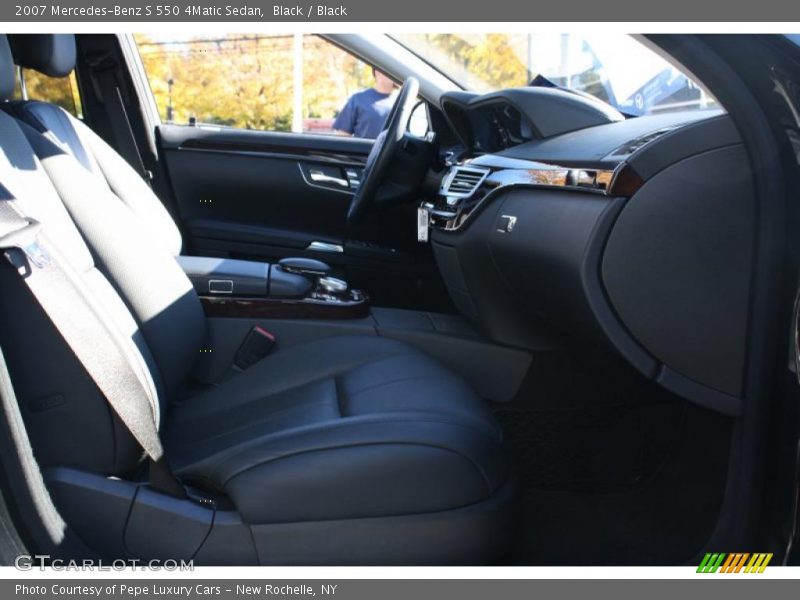 Black / Black 2007 Mercedes-Benz S 550 4Matic Sedan