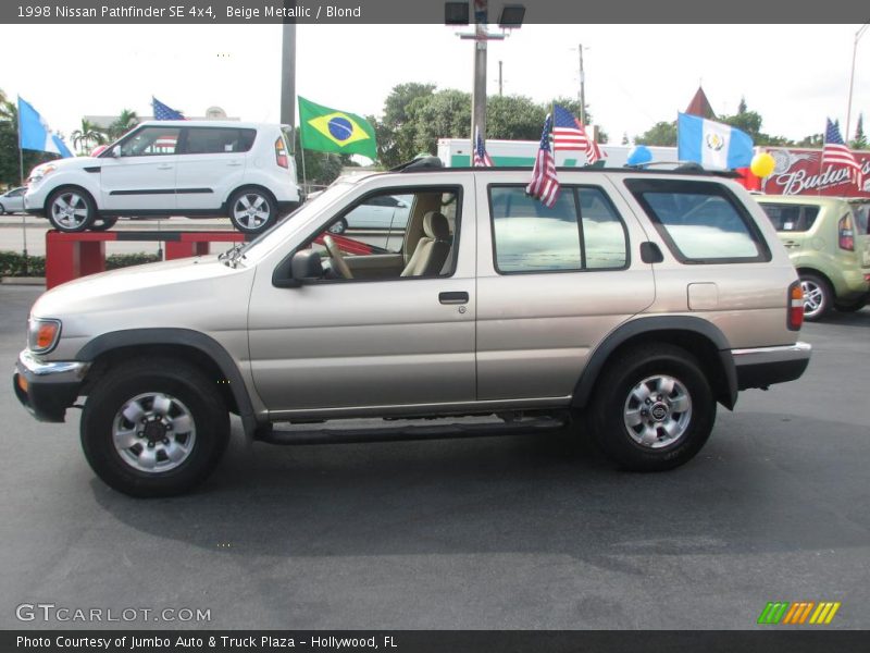 Beige Metallic / Blond 1998 Nissan Pathfinder SE 4x4