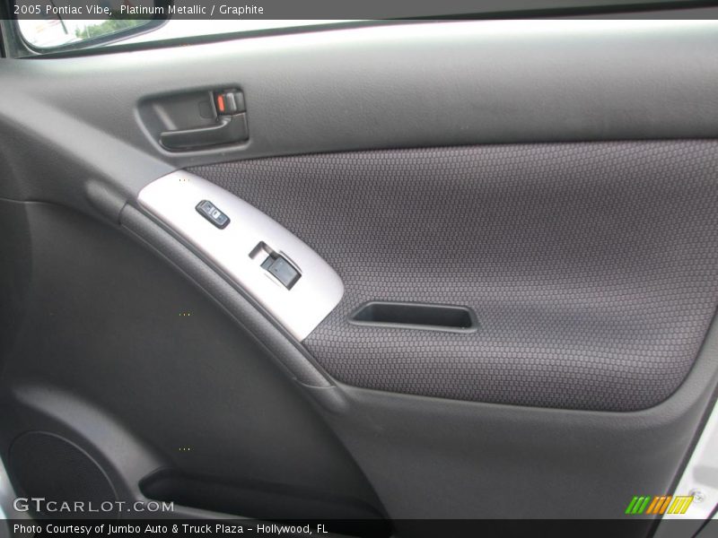 Platinum Metallic / Graphite 2005 Pontiac Vibe