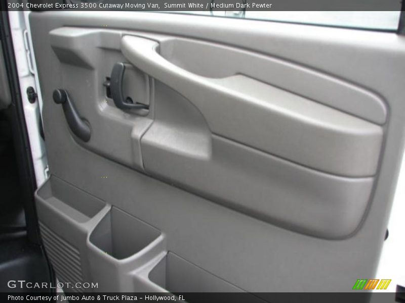 Summit White / Medium Dark Pewter 2004 Chevrolet Express 3500 Cutaway Moving Van