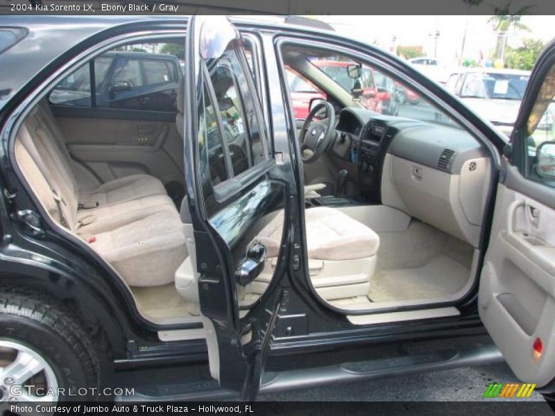 Ebony Black / Gray 2004 Kia Sorento LX