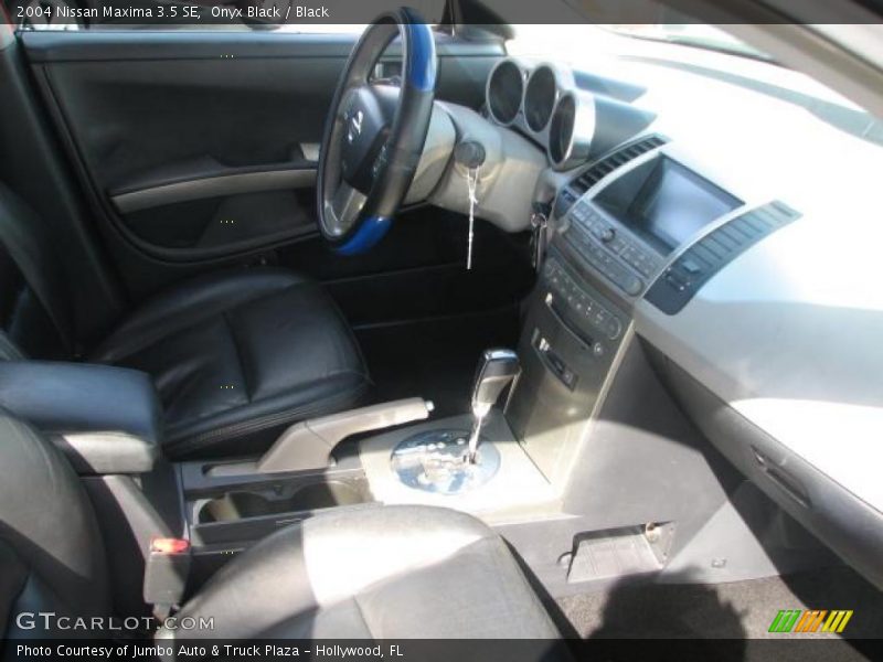 Onyx Black / Black 2004 Nissan Maxima 3.5 SE