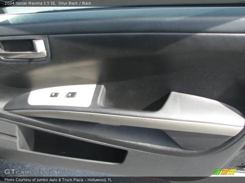 Onyx Black / Black 2004 Nissan Maxima 3.5 SE