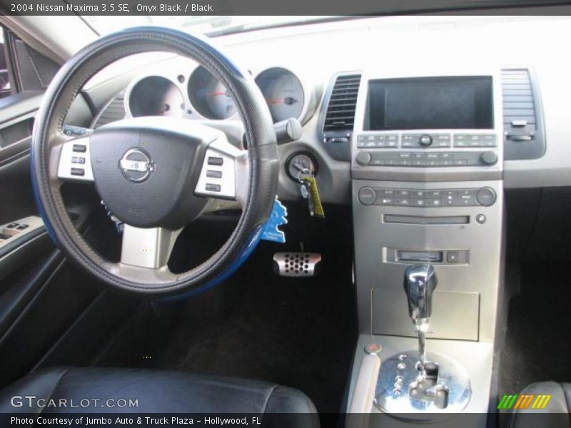 Onyx Black / Black 2004 Nissan Maxima 3.5 SE