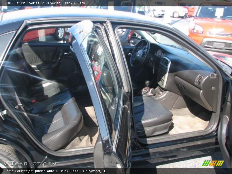 Black / Black 2003 Saturn L Series L200 Sedan