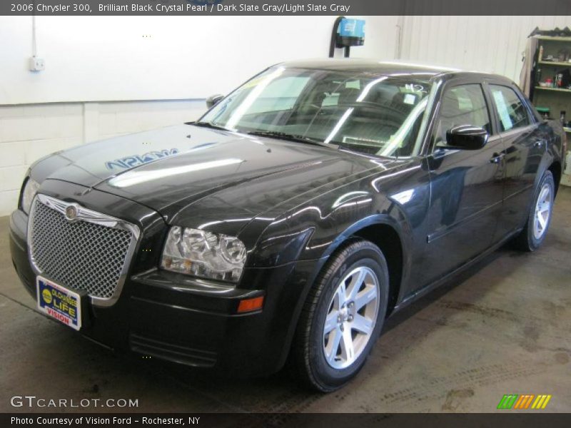 Brilliant Black Crystal Pearl / Dark Slate Gray/Light Slate Gray 2006 Chrysler 300