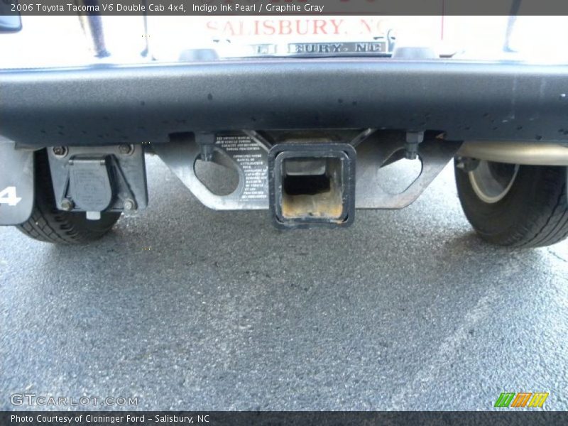 Indigo Ink Pearl / Graphite Gray 2006 Toyota Tacoma V6 Double Cab 4x4
