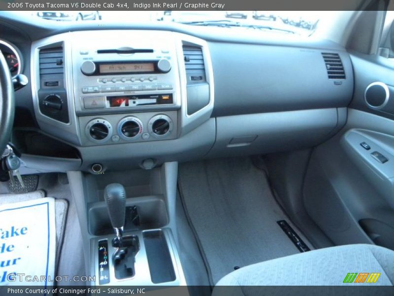Indigo Ink Pearl / Graphite Gray 2006 Toyota Tacoma V6 Double Cab 4x4