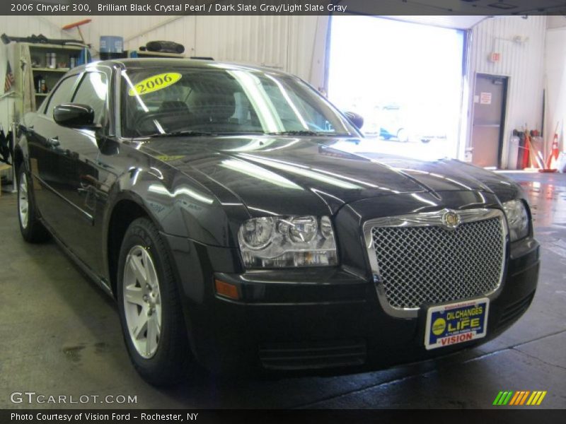 Brilliant Black Crystal Pearl / Dark Slate Gray/Light Slate Gray 2006 Chrysler 300