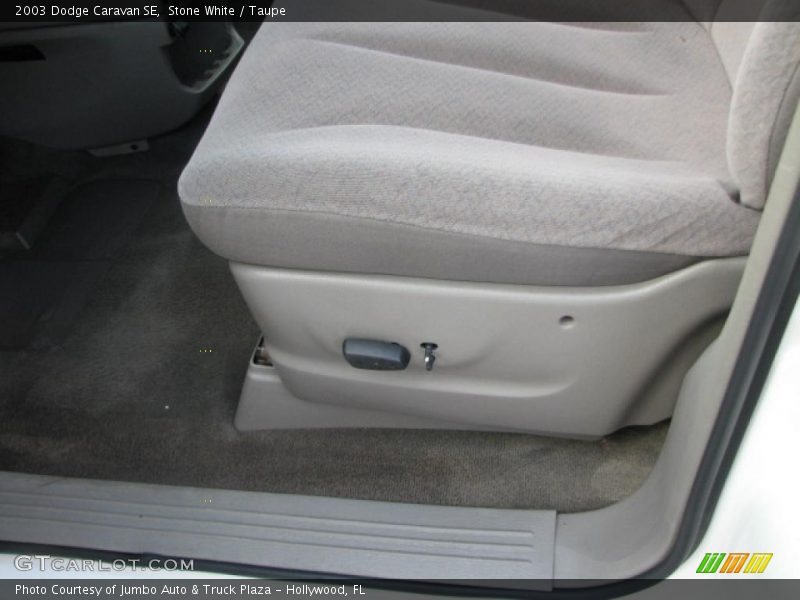 Stone White / Taupe 2003 Dodge Caravan SE