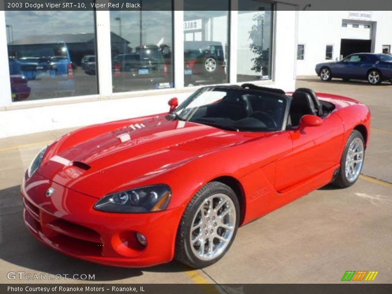 Front 3/4 View of 2003 Viper SRT-10