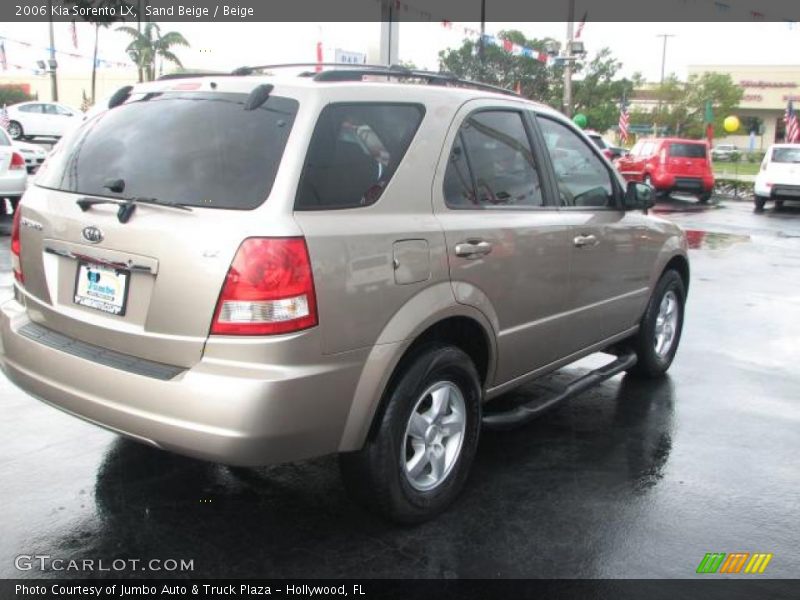 Sand Beige / Beige 2006 Kia Sorento LX
