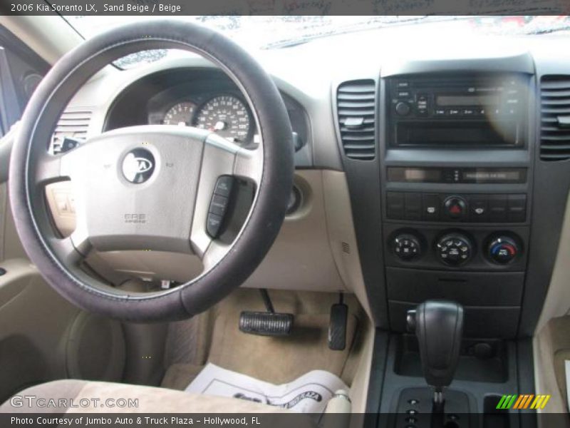 Sand Beige / Beige 2006 Kia Sorento LX
