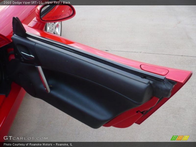 Viper Red / Black 2003 Dodge Viper SRT-10