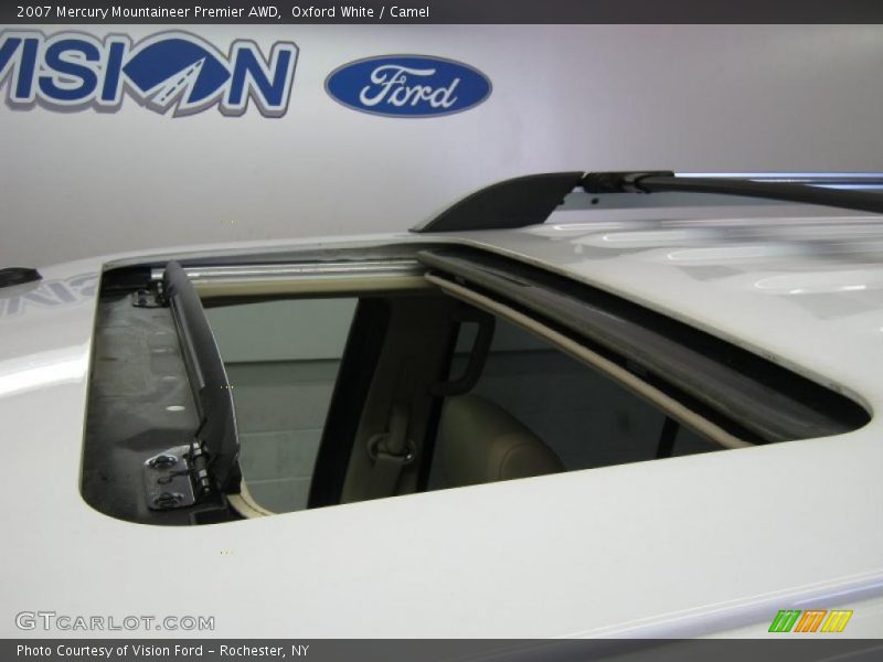 Oxford White / Camel 2007 Mercury Mountaineer Premier AWD