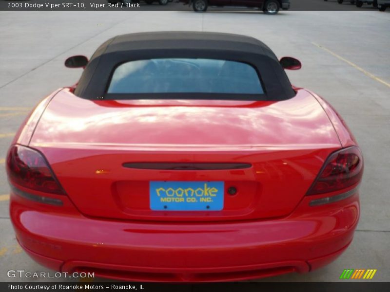 Viper Red / Black 2003 Dodge Viper SRT-10