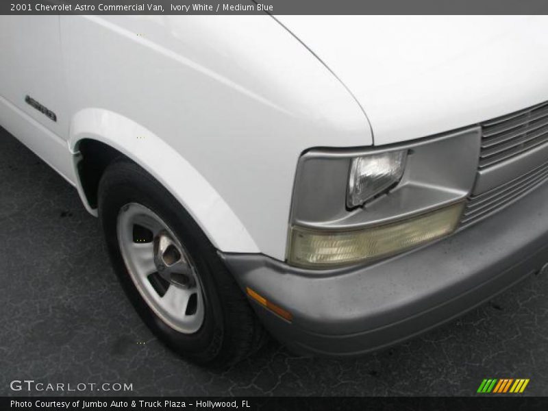 Ivory White / Medium Blue 2001 Chevrolet Astro Commercial Van