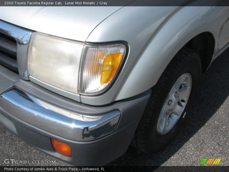 Lunar Mist Metallic / Gray 2000 Toyota Tacoma Regular Cab