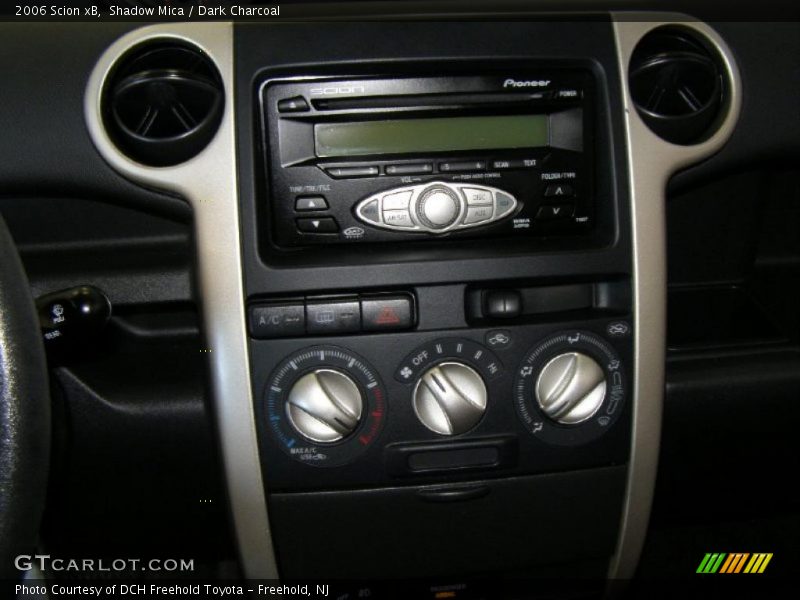 Shadow Mica / Dark Charcoal 2006 Scion xB