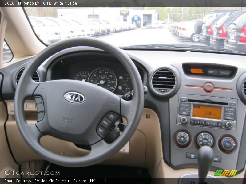 Dashboard of 2010 Rondo LX